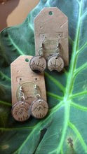 Load image into Gallery viewer, Natural wood earrings